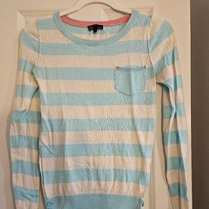 LOT OF 5 Lightweight Juniors/ Women's XS Tops